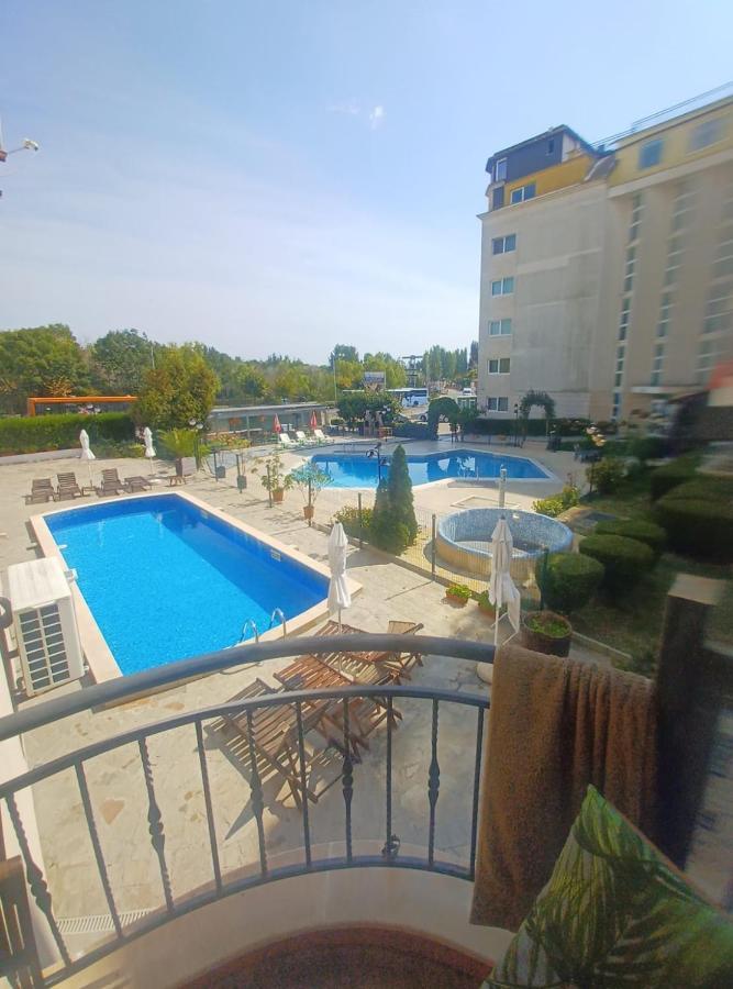 Single Apartment In Searegal Compex Slantchev Briag Extérieur photo